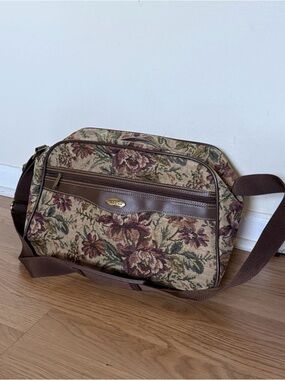 Vintage Jaguar Tapestry Overnight Carpet Bag Luggage Shoulder Bag